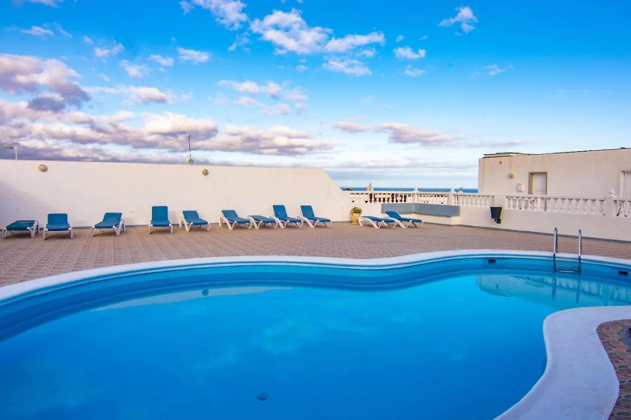 Kontakt z Sea View Colony Club